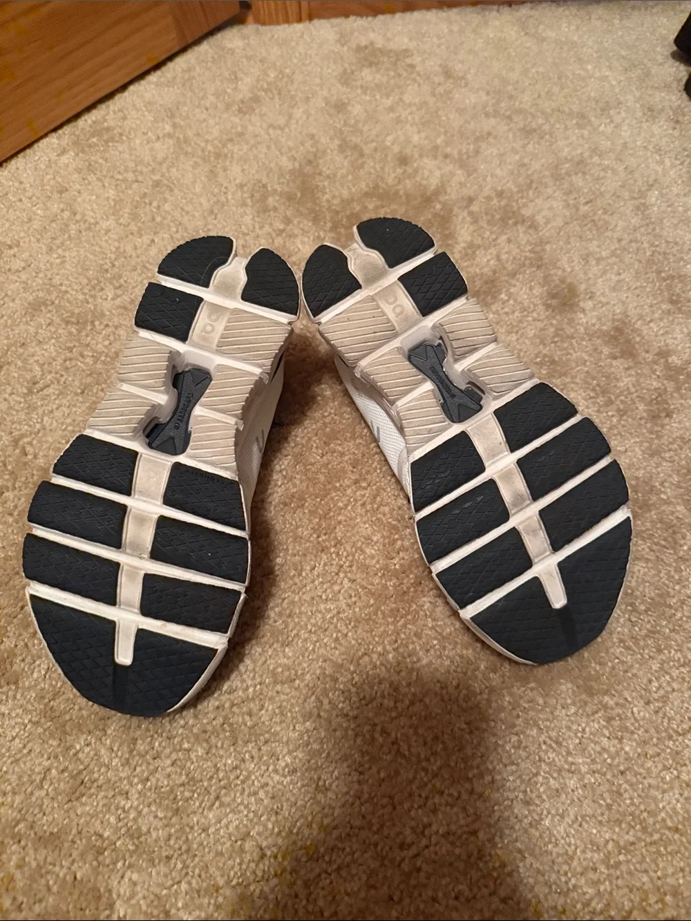 On Cloud - Cloud X Running Shoes